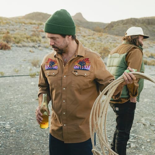 lifestyle image of Crosscut Deluxe Long Sleeve Snapshirt