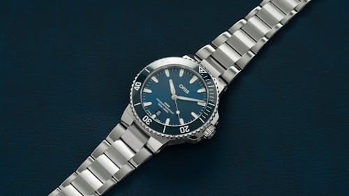 lifestyle image of Aquis Date Watch