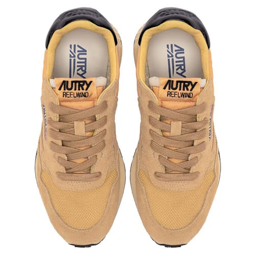 laydown image of Reelwine Low Sneaker