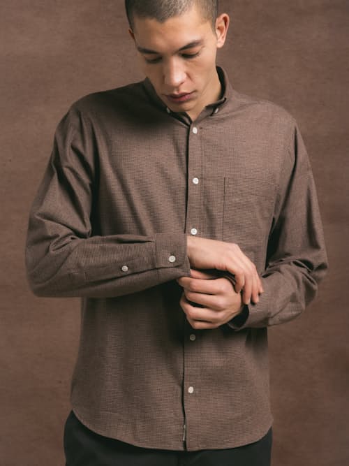 lifestyle image of Raeburn Houndstooth Shirt