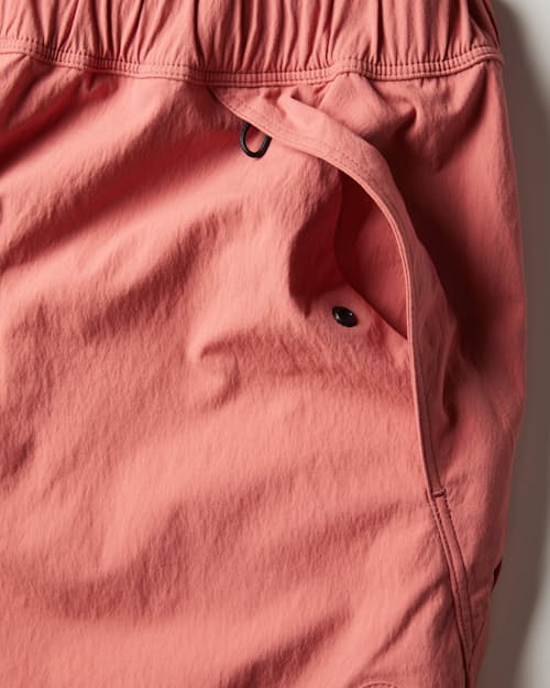 laydown detail image of Konseal Short - 9"