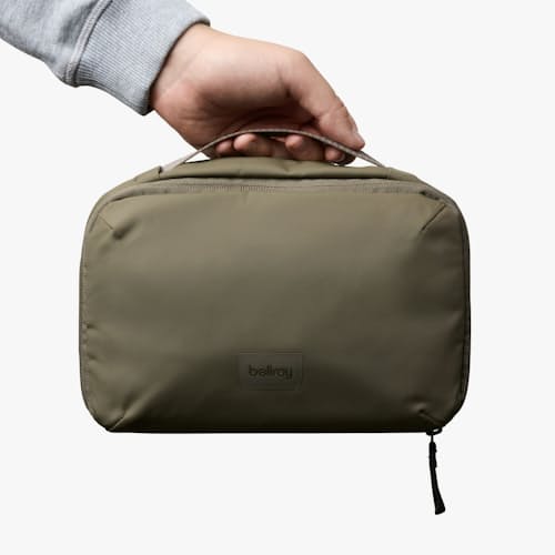 laydown detail image of Hanging Toiletry Kit