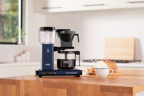 lifestyle image of Moccamaster KBGV Select