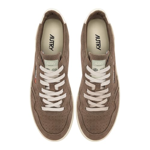laydown image of Medalist Low Sneaker