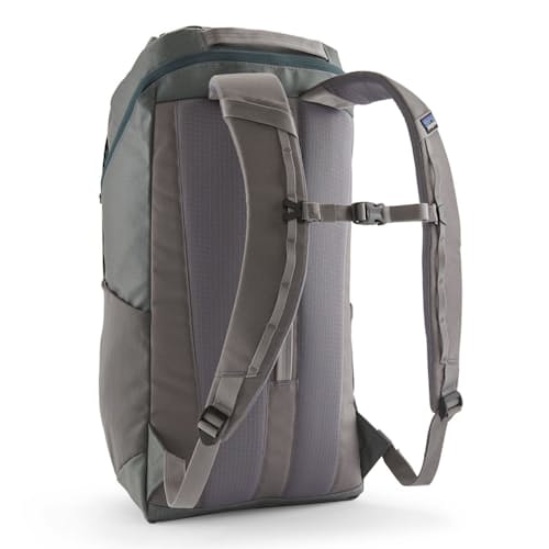 laydown image of Black Hole Pack 25L
