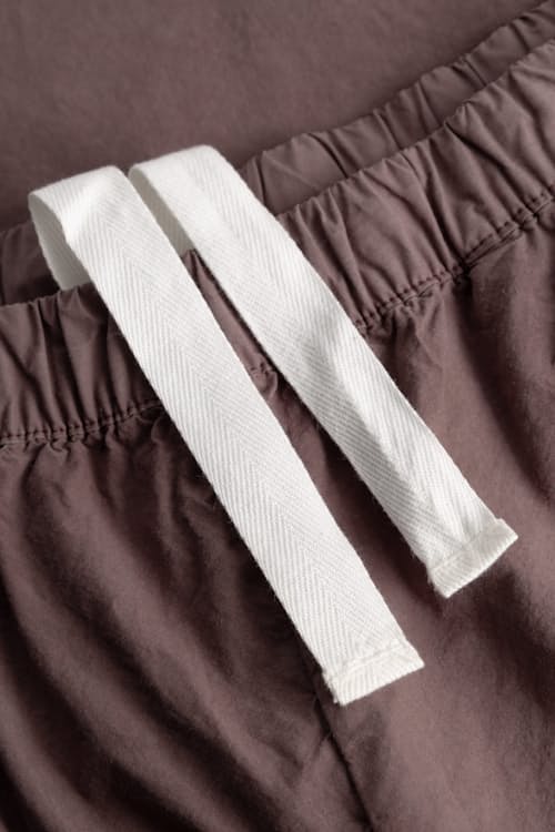 laydown detail image of Aurland Cotton Tencel Short