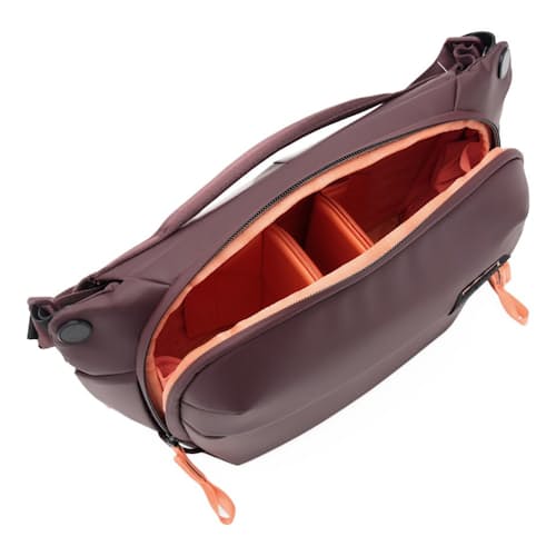 laydown image of Everyday Sling - 6L