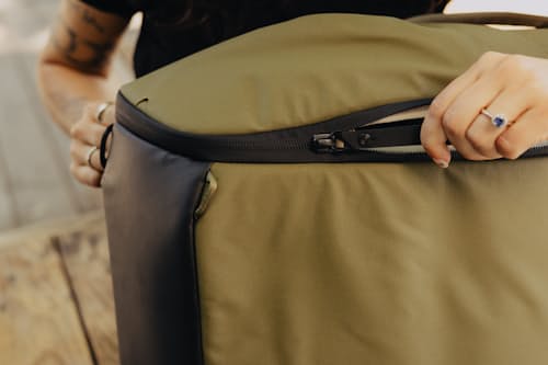 lifestyle image of Everyday Backpack Zip - 20L
