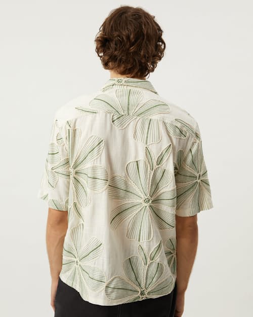 on model image of Linen Applique Short Sleeve Shirt