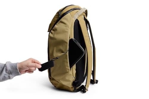 laydown detail image of Venture Ready Pack 26L