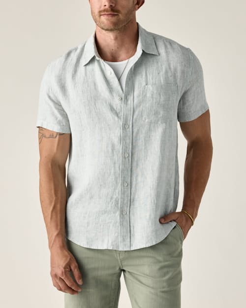 on model image of Short Sleeve Isles Linen Shirt