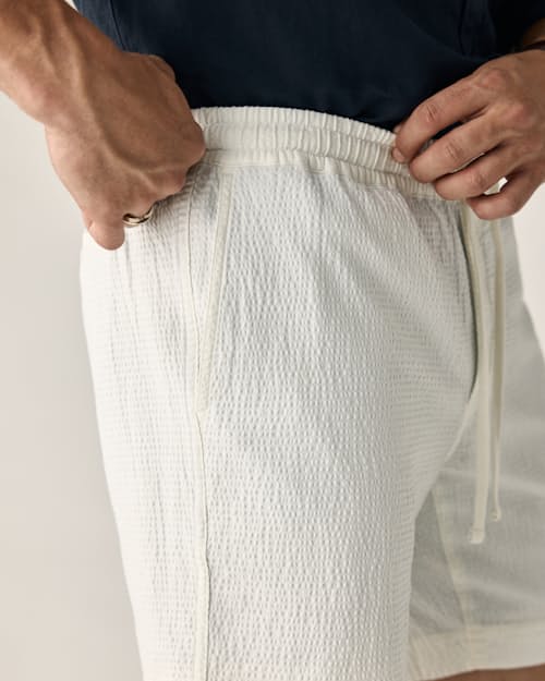 on model image of Drawstring Canoe Short - 7"