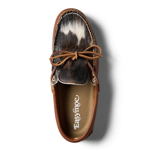 laydown image of Easymoc Moccasin