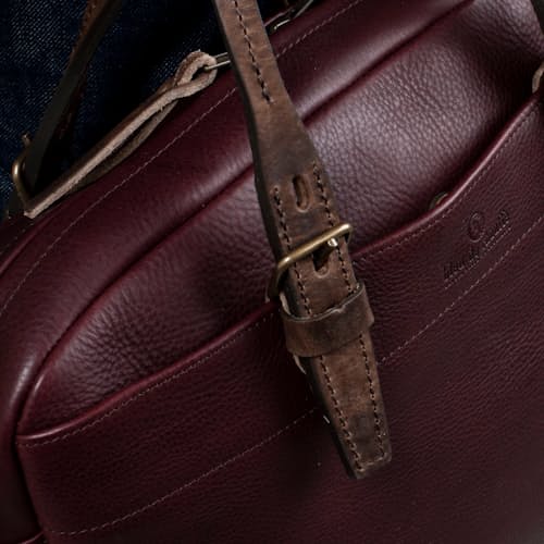 laydown detail image of Folder Business bag