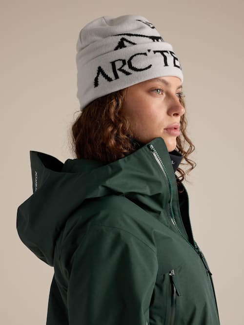 on model image of Bird Word Toque