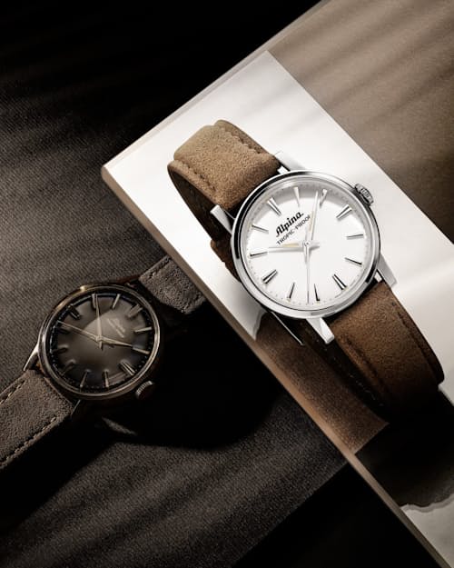 lifestyle image of Heritage Tropic-Proof Handwinding