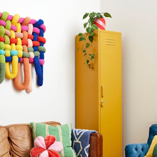 lifestyle image of The Skinny Locker