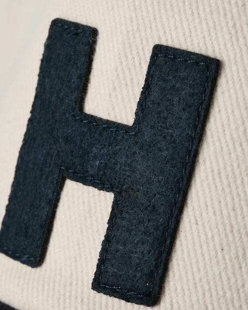 laydown detail image of Explorer Hat