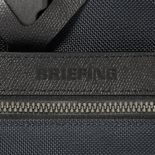 laydown detail image of Fusion Folding Garment Case