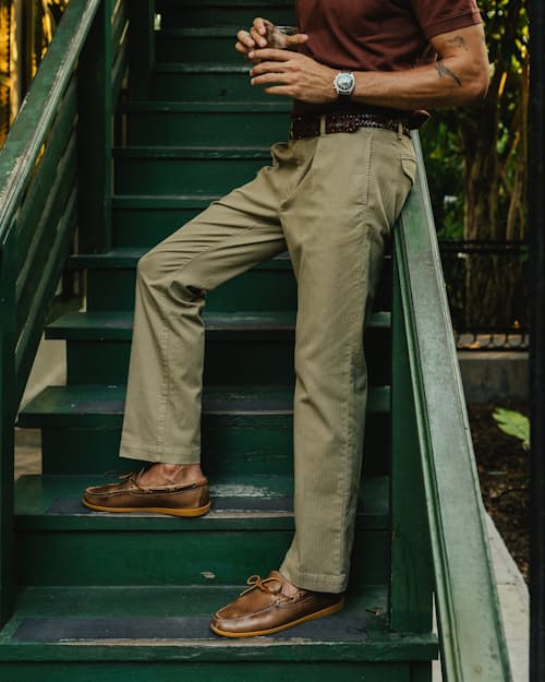 Miguel is 6’2”, 185 lbs, and wearing size 32 x 34