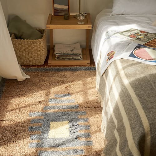 laydown image of Joram - Large