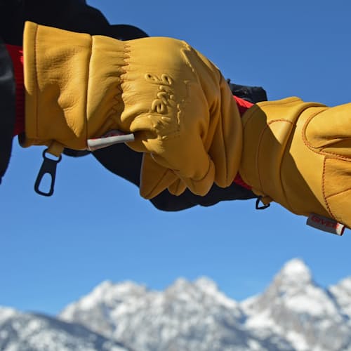 lifestyle image of 4 Season Glove w/ Wax Coating