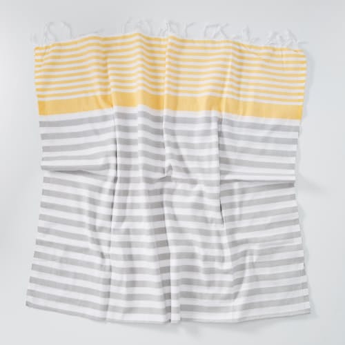 lifestyle image of Capri Turkish Towel