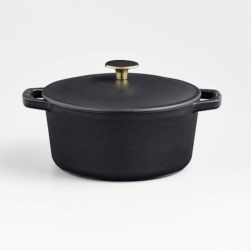 laydown image of Dutch Oven - 3.5 Quarts