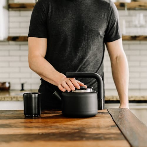 lifestyle image of Clyde Stovetop Kettle