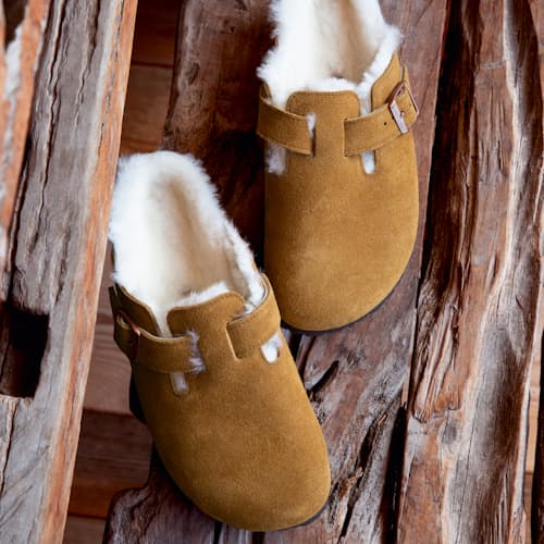 laydown image of Boston Shearling Clog