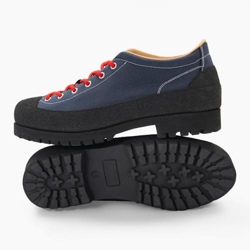 laydown image of Scampwalker Low Hiker