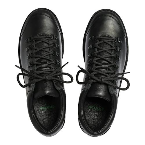 laydown image of Cornaro Low Hiker
