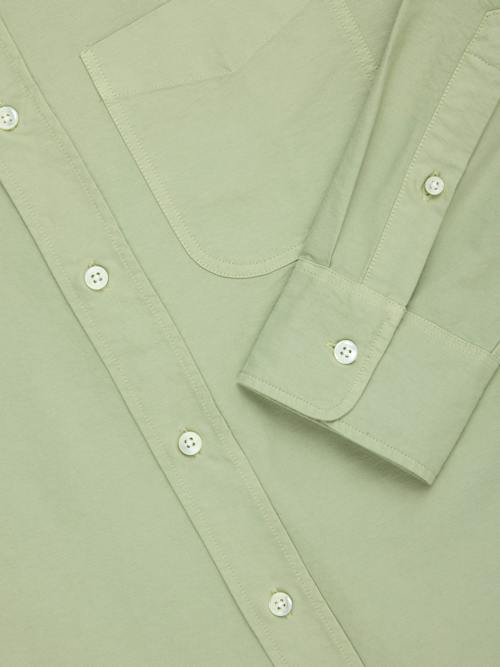 laydown detail image of Big Oxford