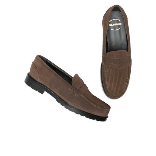 laydown image of Escale Penny Loafer