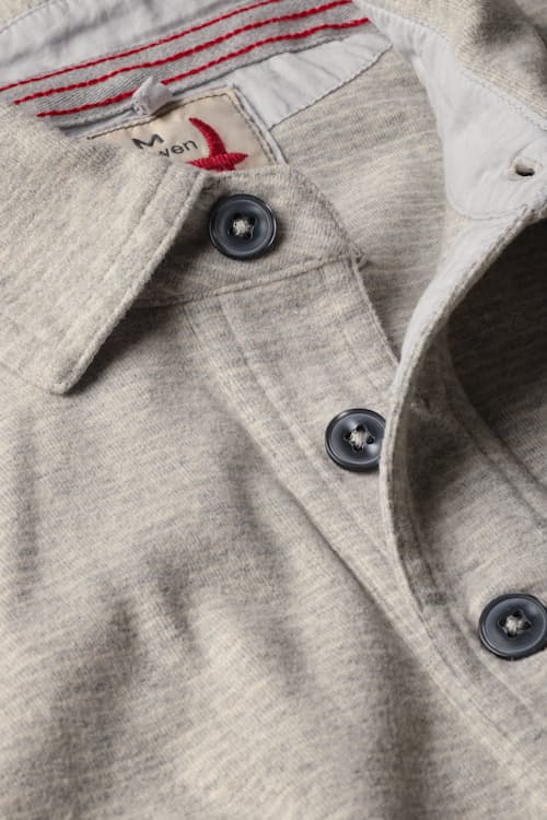 laydown detail image of Mariner Polo