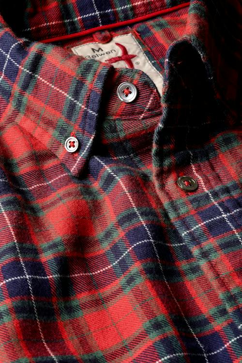 laydown detail image of Flyweight Tartan Shirt