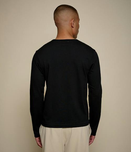 on model image of 2M16LS Cropped Vintage Machine Refined Fit Henley Longsleeve