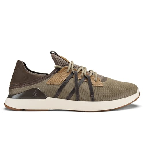 laydown image of Mio Li Sneaker