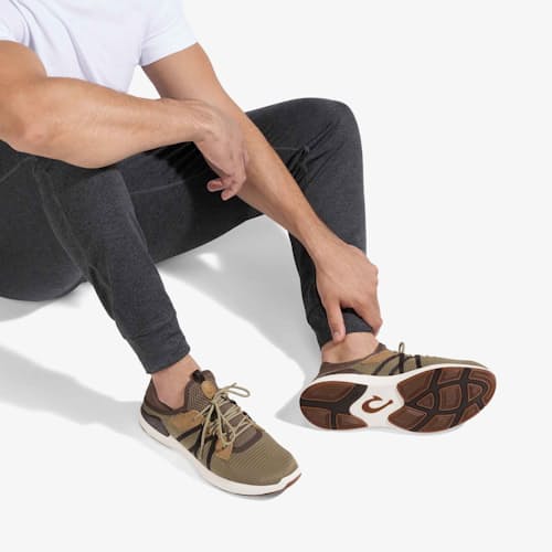 on model image of Mio Li Sneaker