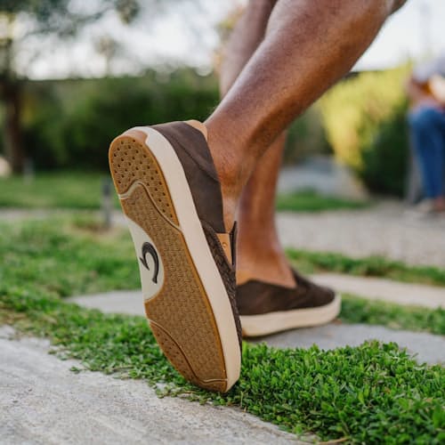 lifestyle image of Lae'ahi Lauhala Slip On