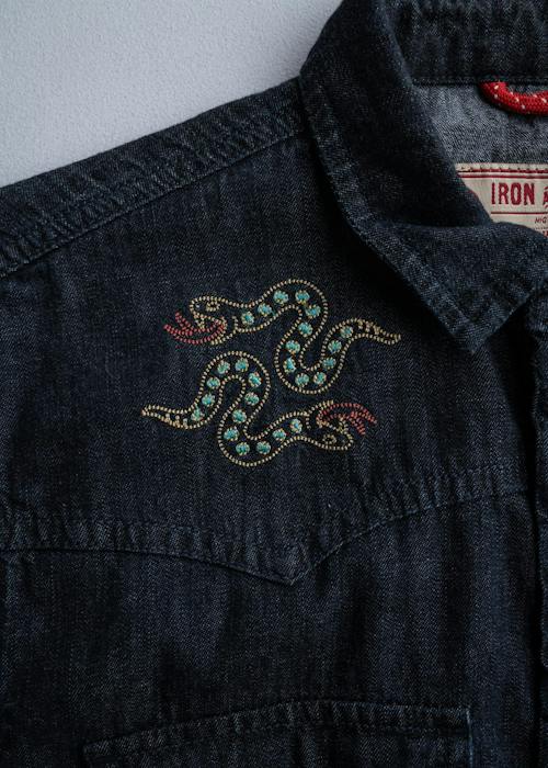 laydown detail image of Outrider Western Pearl Snap Shirt