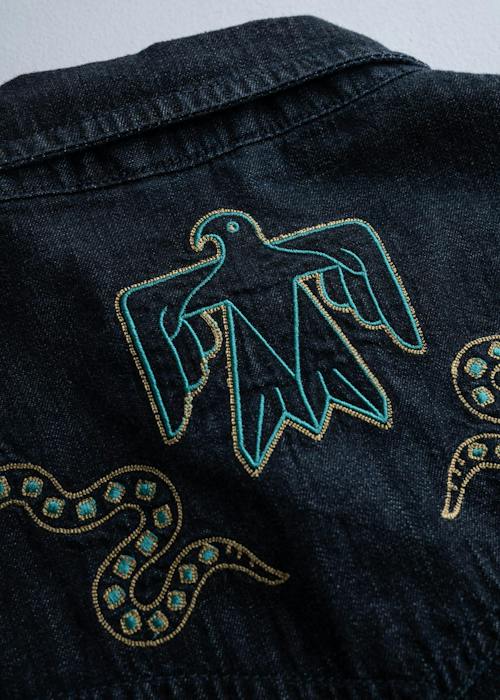 laydown detail image of Outrider Western Pearl Snap Shirt