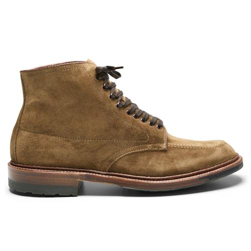 lifestyle image of Indy Boot
