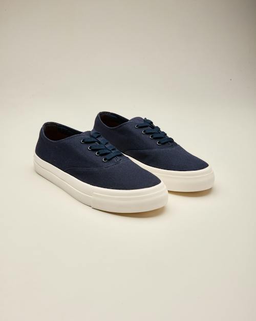 no crop image of Canvas Sneaker