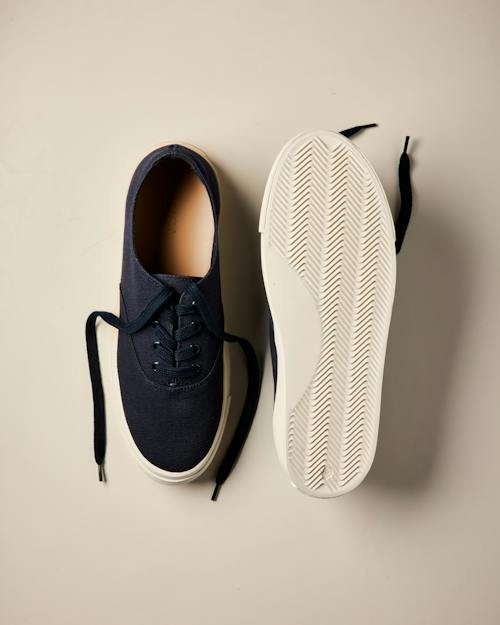 no crop image of Canvas Sneaker