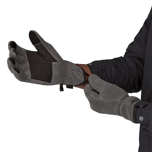 on model image of Synch Gloves