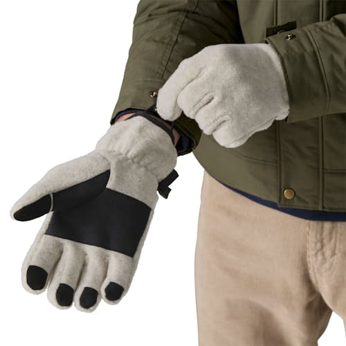 on model image of Synch Gloves