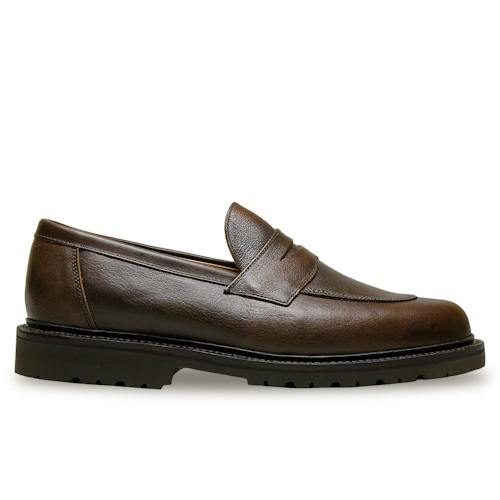 laydown image of Les Apron Penny Loafer