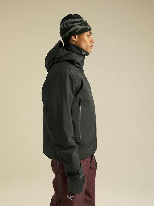 on model image of Sabre Insulated Jacket