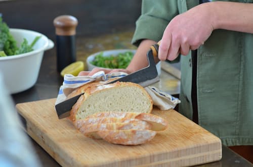 lifestyle image of #57 Bread Knife